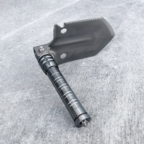 Saperka survivalowa 10w1 łopata składana z nożem, śrubokrętem, zbijakiem do szyb Saperka survivalowa 10w1 łopata składana z nożem, śrubokrętem, zbijakiem do szyb