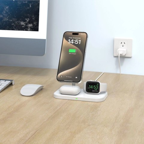 Ładowarka Tech-Protect QI15W-A22 indukcyjna MagSafe ze stojakiem 3w1 MagSafe na smartfon / Apple Watch / AirPods - biała Ładowarka Tech-Protect QI15W-A22 indukcyjna MagSafe ze stojakiem 3w1 MagSafe na smartfon / Apple Watch / AirPods - biała