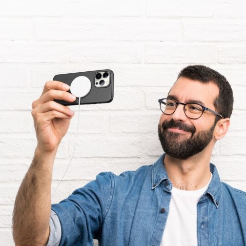 Dux Ducis Grit skórzane etui do iPhone 14 Pro Max elegancki pokrowiec ze sztucznej skóry (kompatybilne z MagSafe) czarny Dux Ducis Grit skórzane etui do iPhone 14 Pro Max elegancki pokrowiec ze sztucznej skóry (kompatybilne z MagSafe) czarny