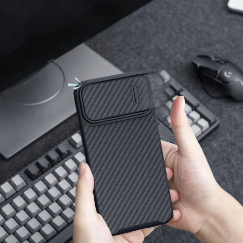 Nillkin Synthetic Fiber S Case etui iPhone 14 Plus z osłoną na aparat czarny Nillkin Synthetic Fiber S Case etui iPhone 14 Plus z osłoną na aparat czarny