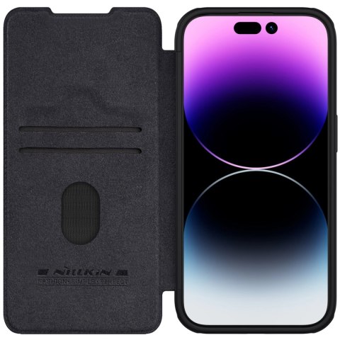 Skórzane etui z klapką osłoną aparatu do iPhone 15 Pro Max Nillkin Qin Pro Leather - czarne Skórzane etui z klapką osłoną aparatu do iPhone 15 Pro Max Nillkin Qin Pro Leather - czarne