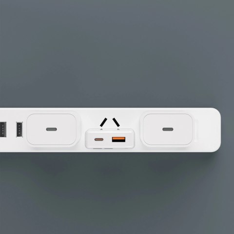 Ładowarka sieciowa GaN Dudao A30EUL 30W USB-A / USB-C + kabel USB-C - Lightning - biała Ładowarka sieciowa GaN Dudao A30EUL 30W USB-A / USB-C + kabel USB-C - Lightning - biała