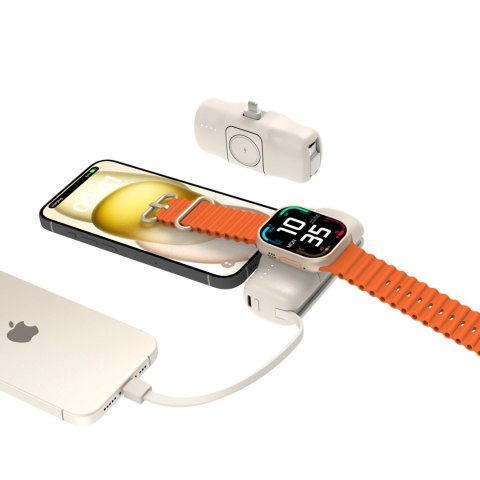 Mini powerbank Wozinsky WF16-YLS 5000mAh 15W Lightning z wbudowanym kablem USB-C i ładowarką do Apple Watch - beżowy Mini powerbank Wozinsky WF16-YLS 5000mAh 15W Lightning z wbudowanym kablem USB-C i ładowarką do Apple Watch - beżowy