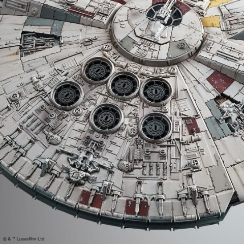 Model plastikowy Star Wars Millennium Falcon 1/144 Model plastikowy Star Wars Millennium Falcon 1/144