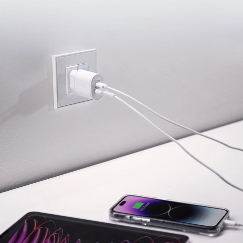 Ładowarka sieciowa SBS TETRPD20W 20W USB-A USB-C z Power Delivery - biała Ładowarka sieciowa SBS TETRPD20W 20W USB-A USB-C z Power Delivery - biała