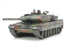 Leopard 2 A6 Main Battle Tank