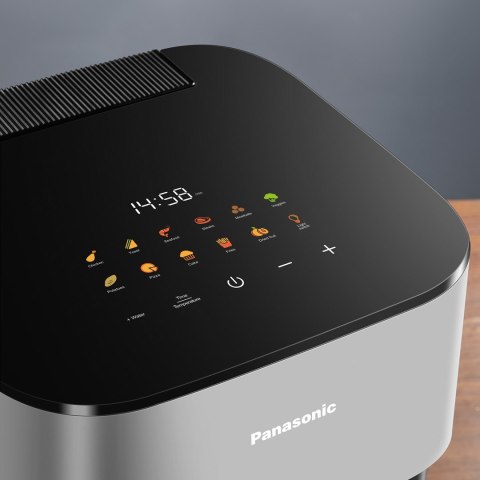Frytkownica Panasonic NF-CC500SXE z wyświetlaczem LCD, 5 l, 1450 W, obudowa Cool touch Frytkownica Panasonic NF-CC500SXE z wyświetlaczem LCD, 5 l, 1450 W, obudowa Cool touch