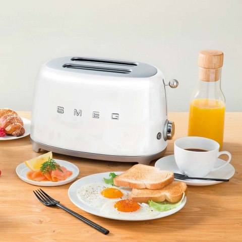 Toster SMEG biały model TSF01WHEU Toster SMEG biały model TSF01WHEU