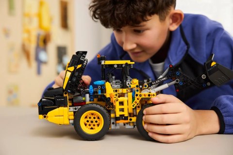 LEGO Technic 42209 Ładowarka kołowa Volvo L120 Electric LEGO Technic 42209 Ładowarka kołowa Volvo L120 Electric