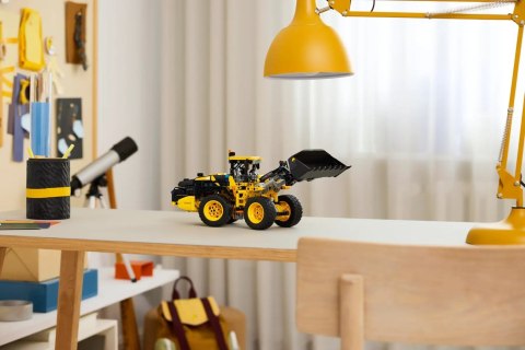 LEGO Technic 42209 Ładowarka kołowa Volvo L120 Electric LEGO Technic 42209 Ładowarka kołowa Volvo L120 Electric