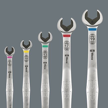 Klucz płasko-oczkowy z grzechotką Joker długi 17*304,5 mm Klucz płasko-oczkowy z grzechotką Joker długi 17*304,5 mm